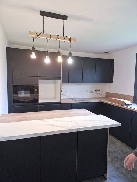 Rénovation d'une cuisine sur puiseaux avec pose de carrelage