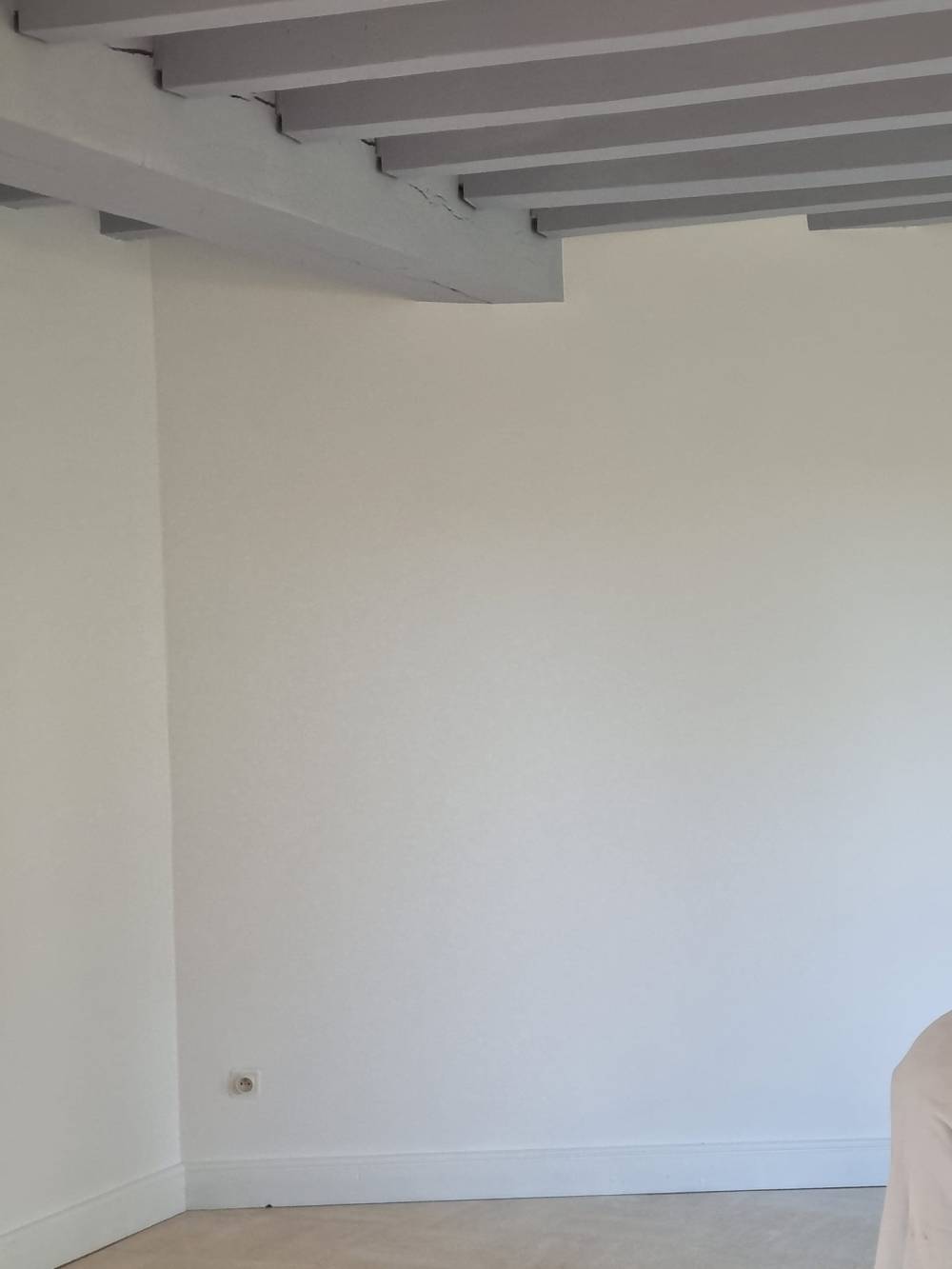 Pose crédence en carrelage et rénovation intérieur en peinture sur pithiviers