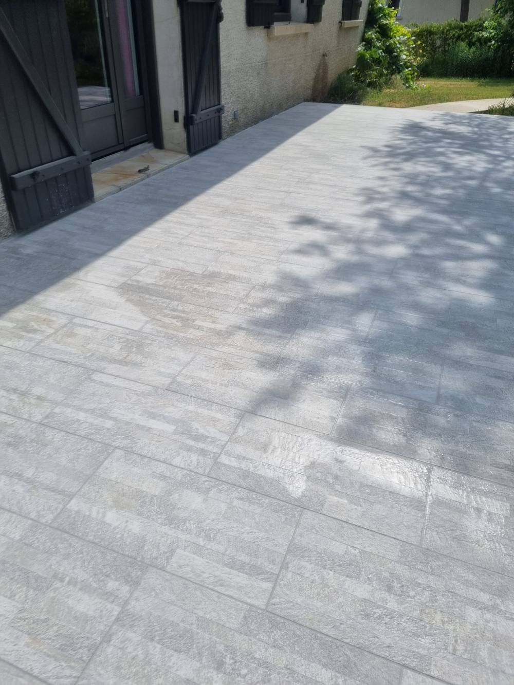 Création d'une dalle béton et pose de carrelage env 70 M2 - 3